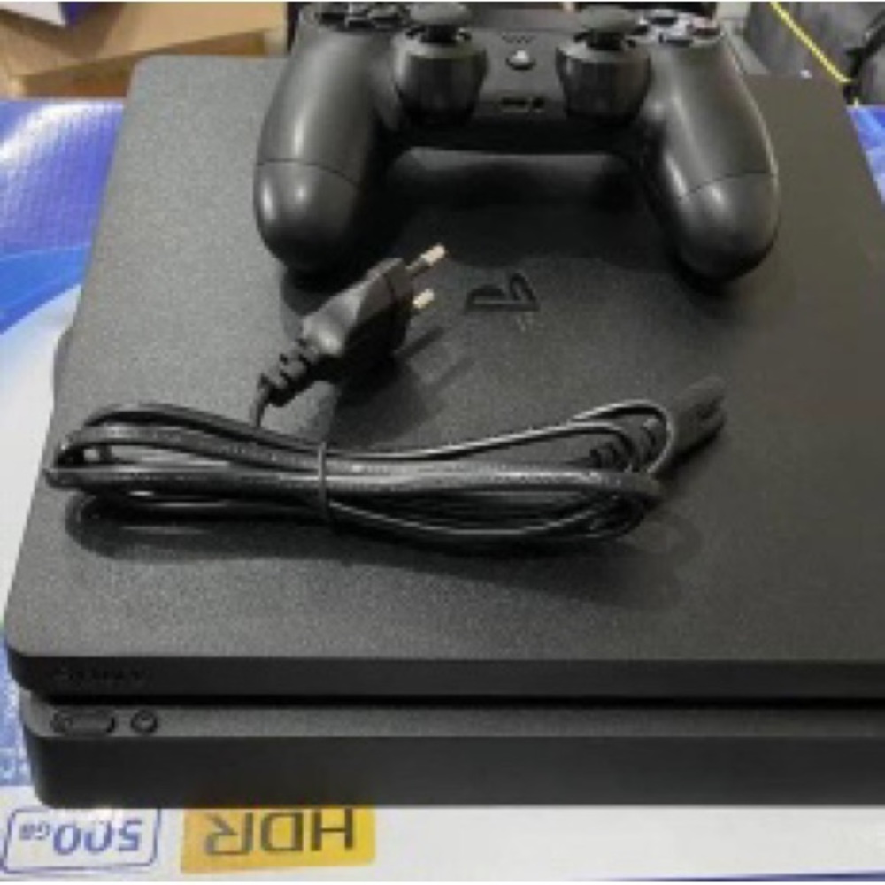 PS4 slim